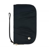  Pacsafe กระเป๋าสตางค์ ป้องกันการโจรกรรม Citysafe CX Wristlet Wallet สีดำ